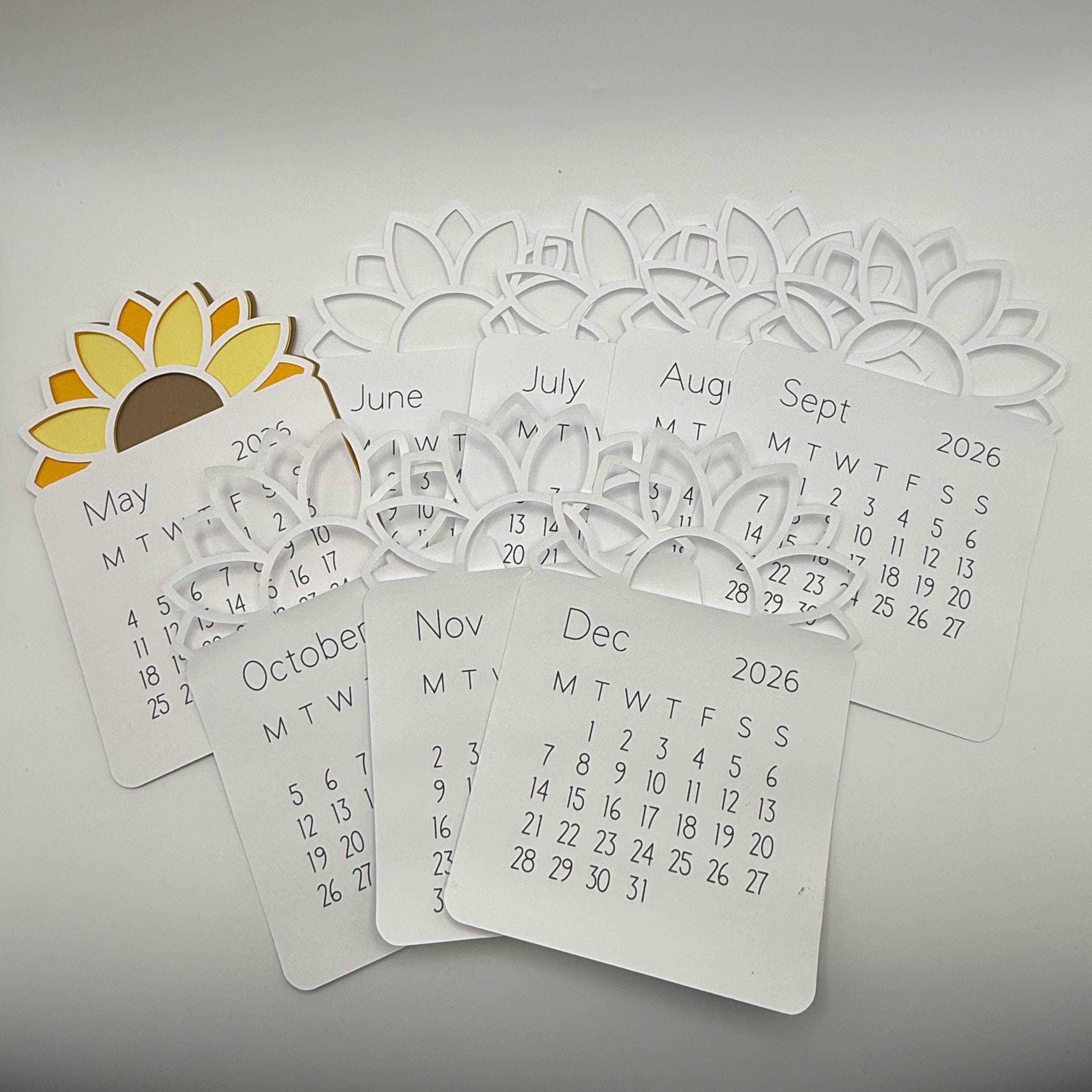 Mini Desk Calendar – Highland Cow, Sunflower & Glitter Handmade Desk Decor